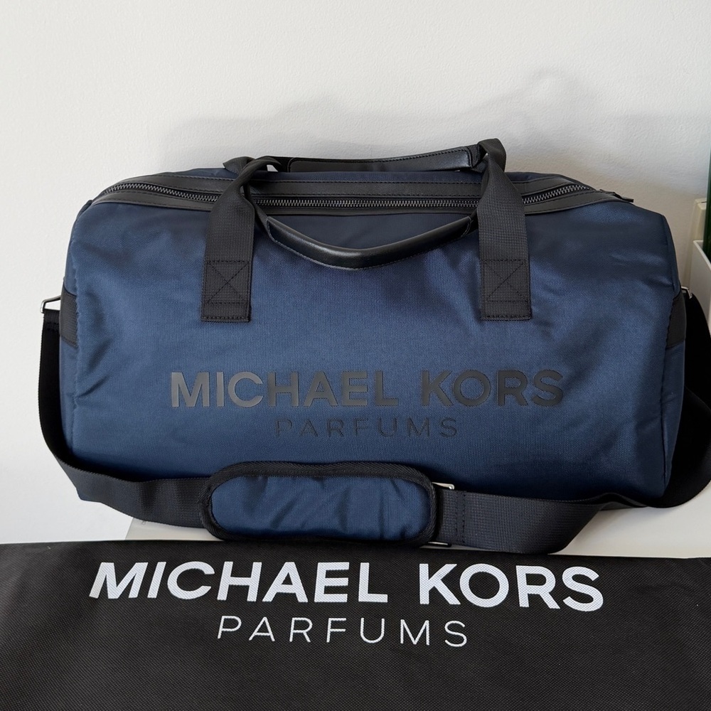 New Michael Kors Duffle Bag Gym Travel Blue 18*9 - Picture 1 of 12